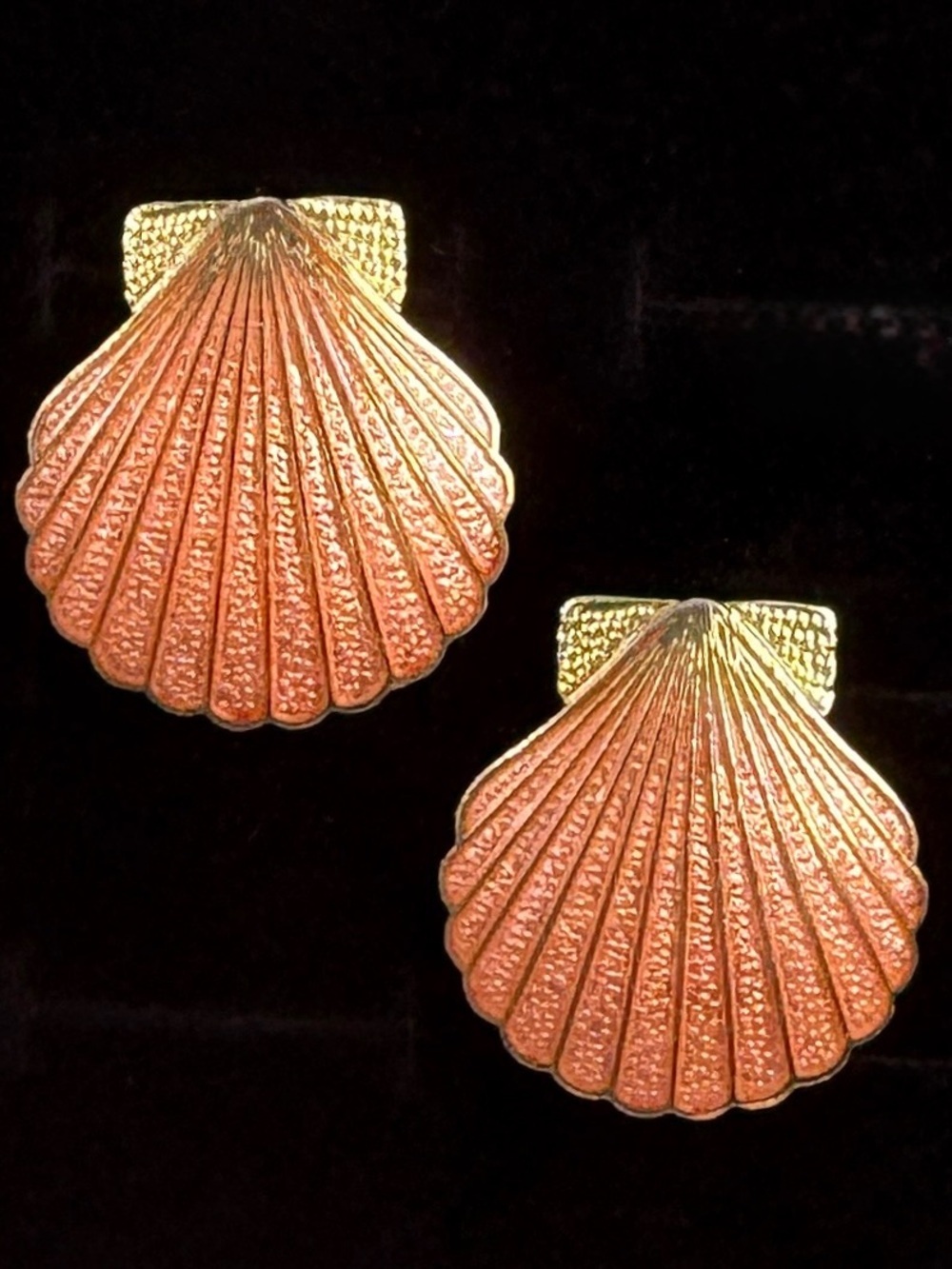 Vintage aged goldtone, peach colored beach clip on earrings
